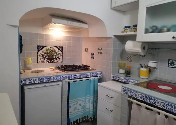 Casa Centro Storico 度假居 *